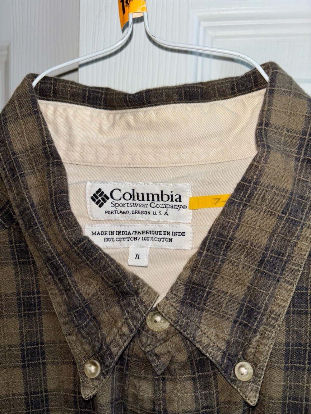 Columbia Olive and Brown Plaid Button-Down Shirt. Men’s XL